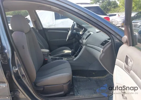 2009 Hyundai Sonata Gls z USA, uszkodzony, nr VIN 5NPET46C29H563010